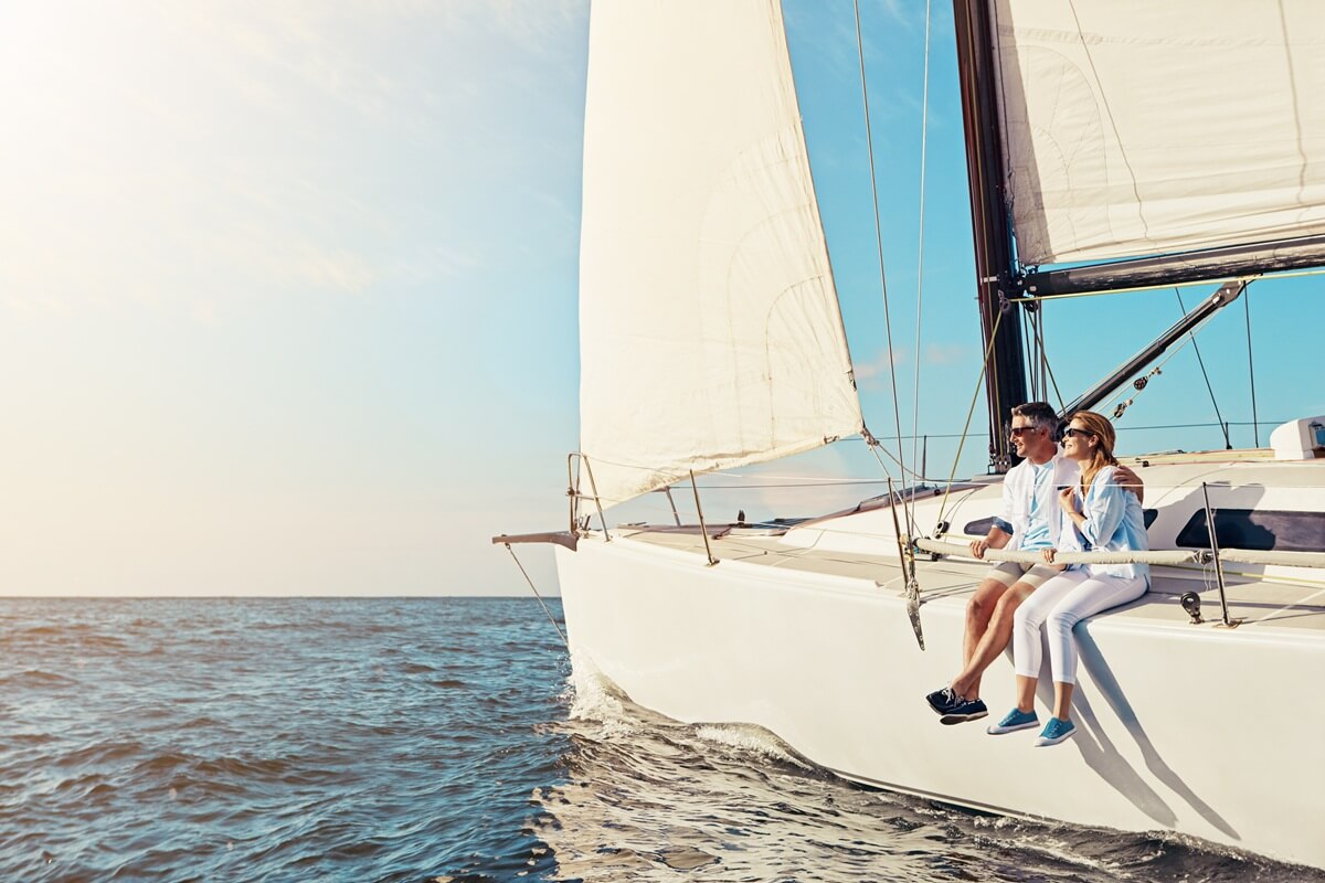 couple-enjoying-a-yacht-trip-on-the-ocean-2026-01-09-11-04-51-utc (1)
